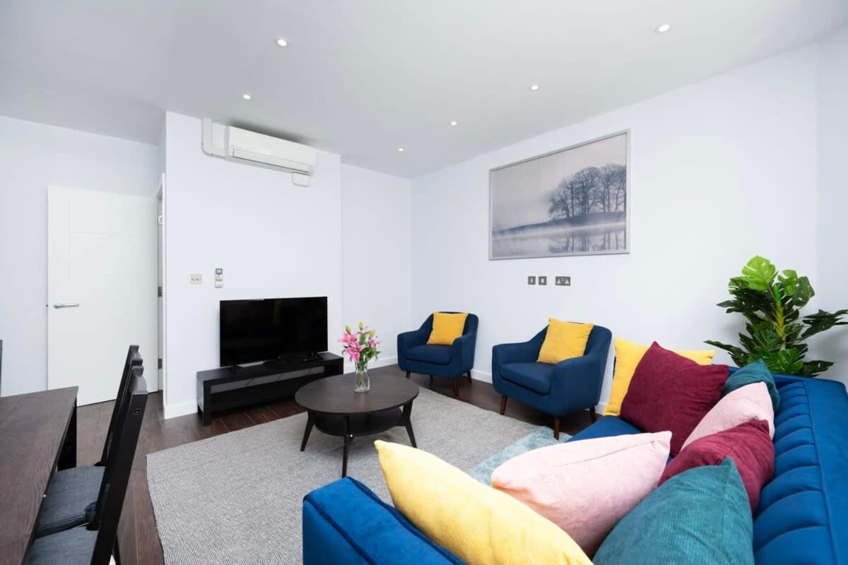 Stylish 3Br Flat In The Heart Of Soho London Lejlighed Eksteriør billede